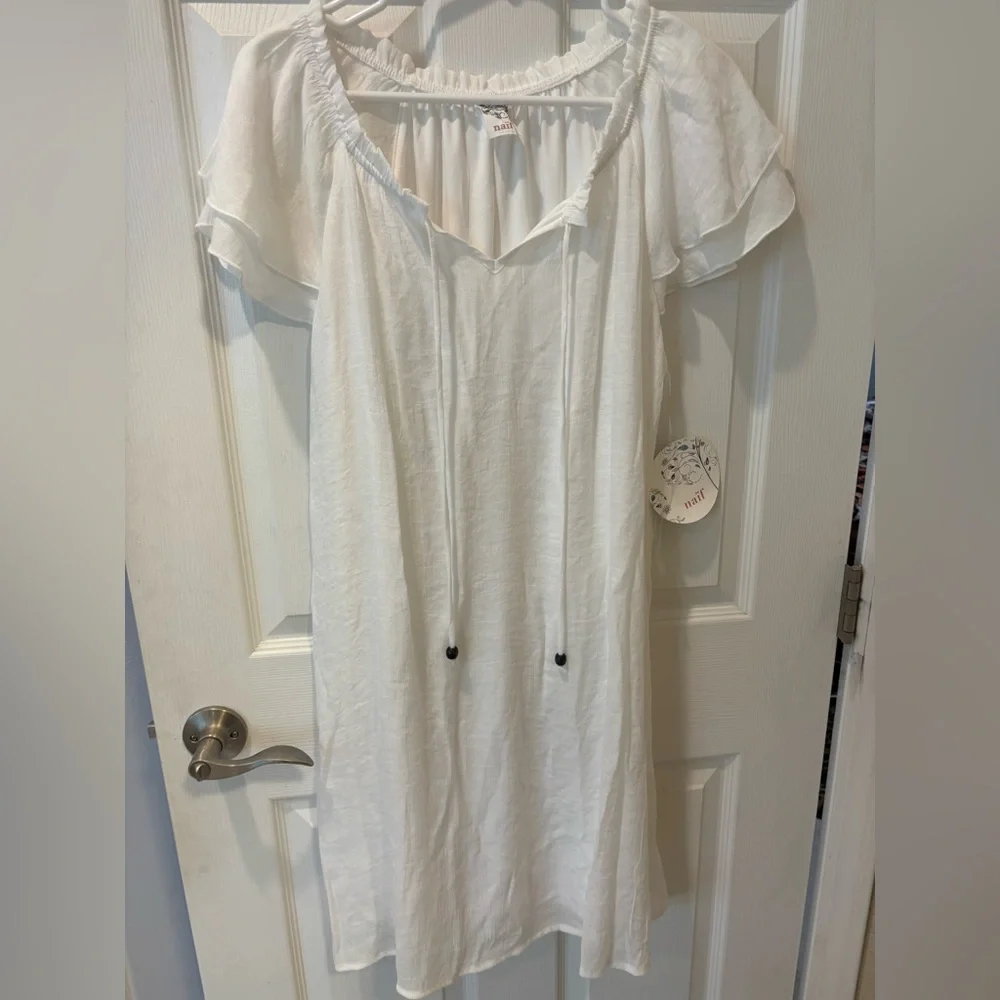 White dress/Cover‎ up